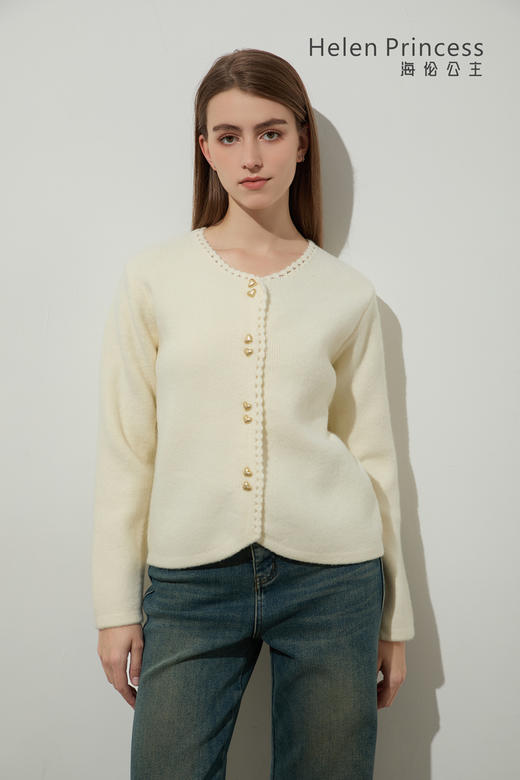 小香风爱心扣毛衣 商品图5