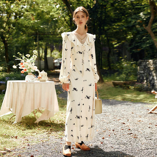 OLrain欧芮儿法式杏色连衣裙女春季2025年新款V领荷叶边碎花裙 商品图3