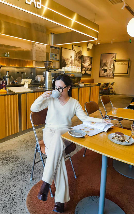 逸红颜明月优选 #空气感V领30羊绒衫【好福运】12针,必备百搭款/温柔系羊绒内搭 商品图14