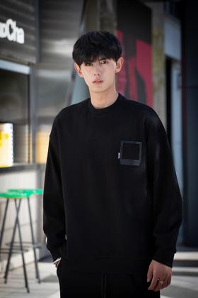 W332564189肌理圆领卫衣