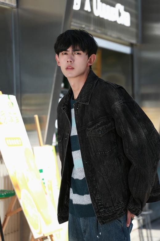 W342674375水洗牛仔二合一羽绒服 商品图2