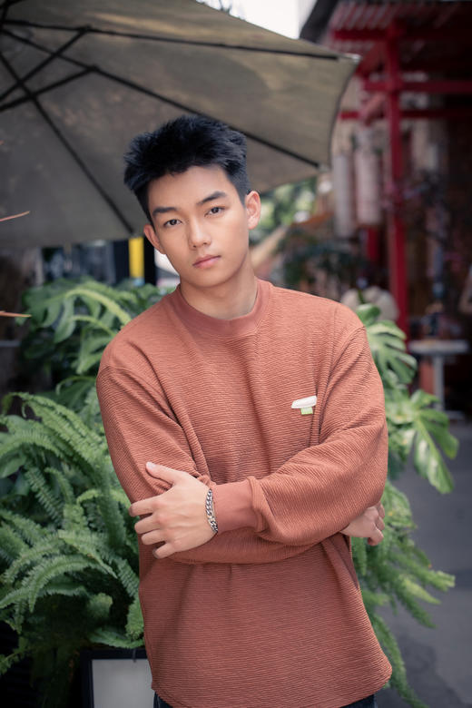 E432564224简约圆领卫衣 商品图2