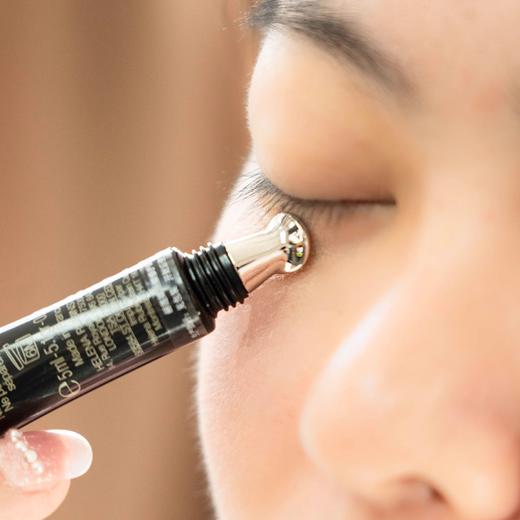 赫莲娜管装黑绷带眼霜5ml丨玻色因紧致黑绷带眼霜 商品图3