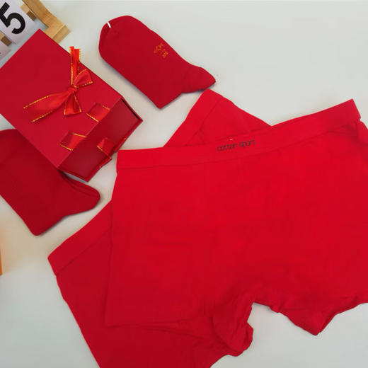 【新年/本命年礼盒】【男士/女士】礼盒装丨鸿运袜+鸿运内裤丨好运连连【礼盒H2024/HW2024】 商品图2