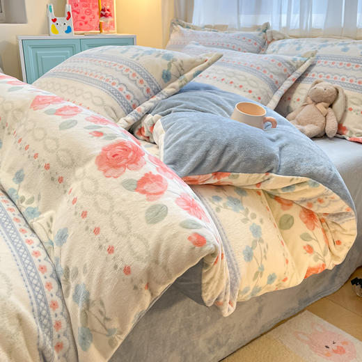 【巨舒适牛奶绒四件套；臻享温暖！】加绒保暖，暖意十足；舒适至臻，让你不想离床；双面设计，颜值与实用并存；牛奶绒面料，柔软亲肤；活性工艺印染，健康环保。冬日必备，别错过！ 商品图12