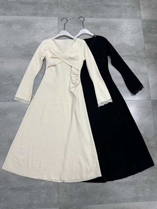 【门店同款】ENJOY冬季法式V领蕾丝边连衣裙 160359899 商品图0