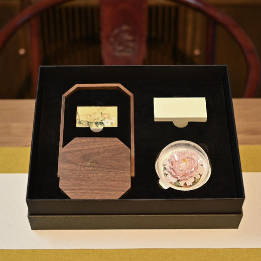 羽诗制造出品 花灯弄影手提书灯陶瓷扩香器礼盒套装 商品图3