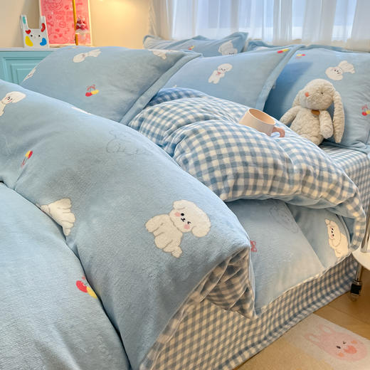 【巨舒适牛奶绒四件套；臻享温暖！】加绒保暖，暖意十足；舒适至臻，让你不想离床；双面设计，颜值与实用并存；牛奶绒面料，柔软亲肤；活性工艺印染，健康环保。冬日必备，别错过！ 商品图13