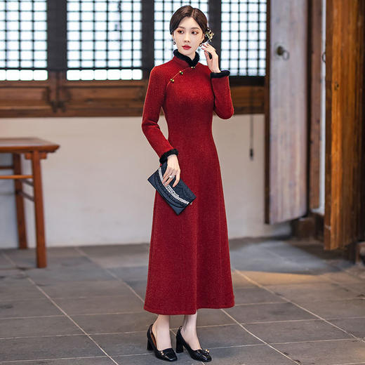 SYG-105秋冬加厚显瘦妈妈奥黛改良旗袍2024新款女复古长袖日常可穿连衣裙 商品图2