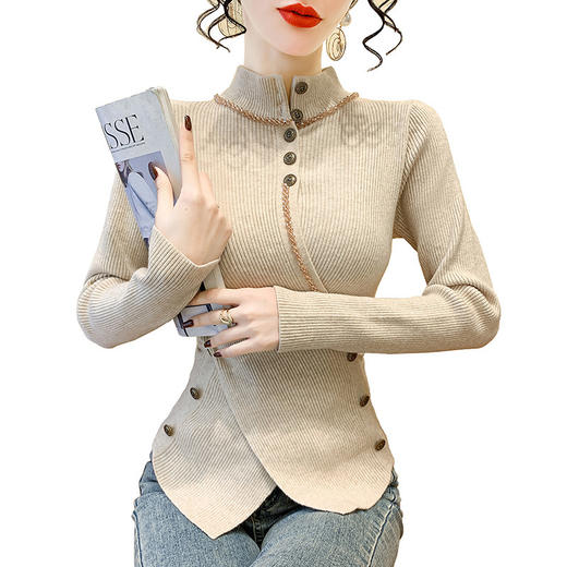 KQL-C410N小香风半高领纽扣开叉毛衣女2024冬季新款别致小众气质针织上衣潮 商品图4