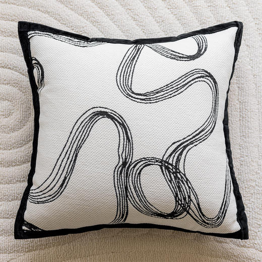 【多色可选】娜家法式高级抱枕45*45cm 商品图8