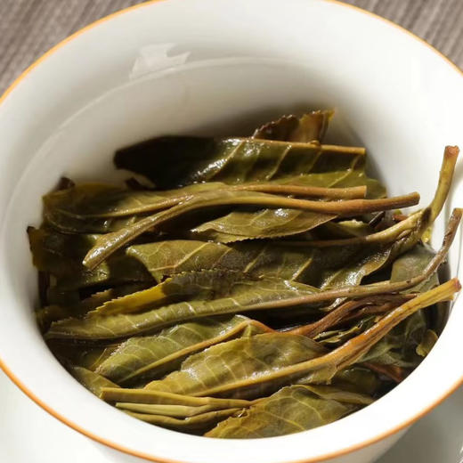 现货！【锁定12月12日12:00，准时开抢】【双十二纪念饼】2025年头春头采，易武超微产区国有林高杆古树茶！舌底鸣泉，独特清凉感！不拍一定后悔~ 商品图3