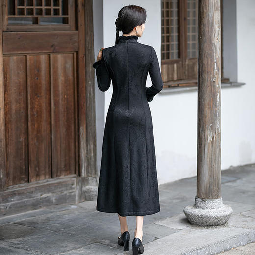 SYG-109秋冬新款高级感改良加绒加厚长袖黑色旗袍女日常复古气质旗袍 商品图2