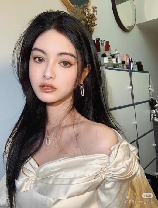 B121109几何双环双扣项链满满的水晶 那个bling bling的耀眼 商品图5