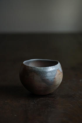 山本亮平52灰陶建水