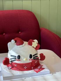 冬日圣诞kt猫造型蛋糕