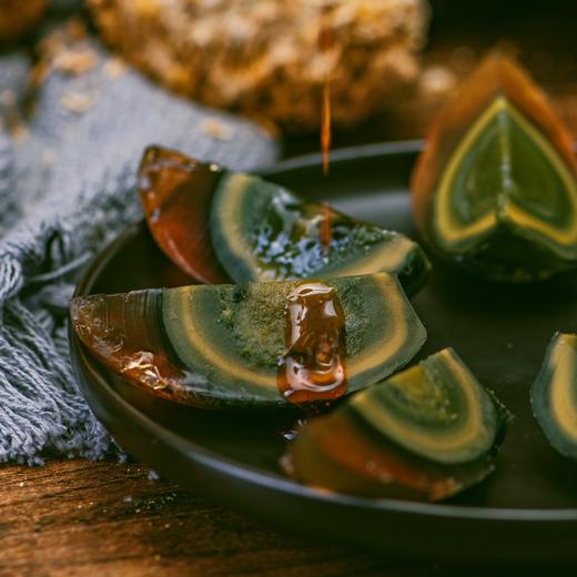 微山湖区万盛德稻壳松花蛋 10枚/20枚 家庭装礼盒装 商品图0