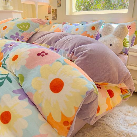 【巨舒适牛奶绒四件套；臻享温暖！】加绒保暖，暖意十足；舒适至臻，让你不想离床；双面设计，颜值与实用并存；牛奶绒面料，柔软亲肤；活性工艺印染，健康环保。冬日必备，别错过！ 商品图6