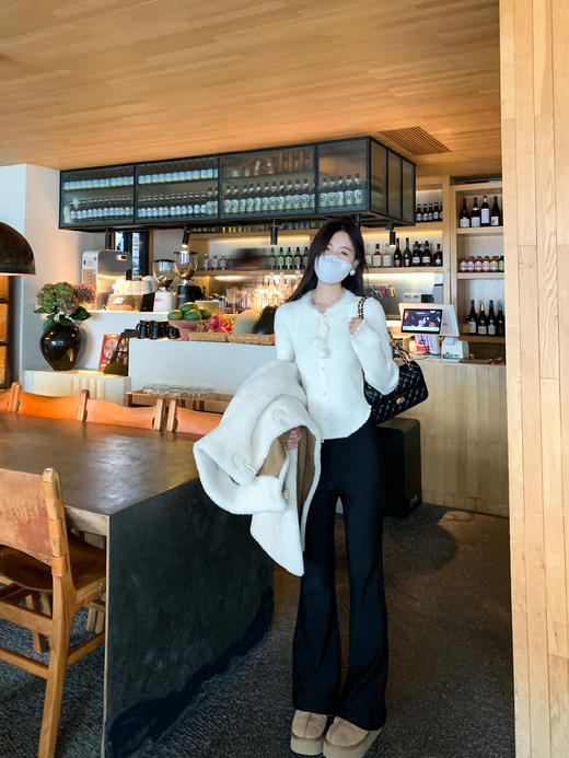 <曾小咸推荐>杏色领口系带短款毛织衫 日常159.99/件 立减70 秒杀89.99/件！！ 商品图6