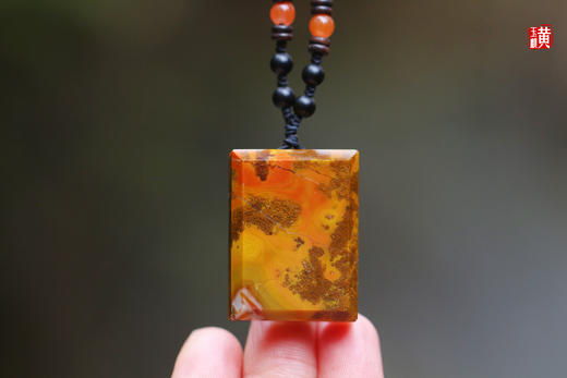 【华彩安年】战国红平安无事牌吊坠 商品图0