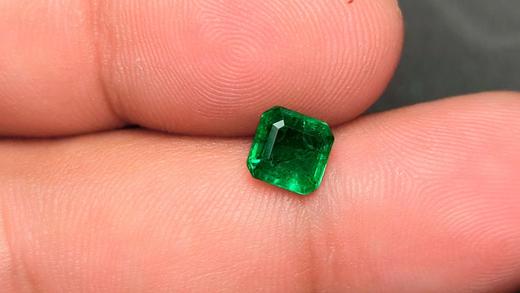 0.98ct刻面祖母绿裸石 商品图1