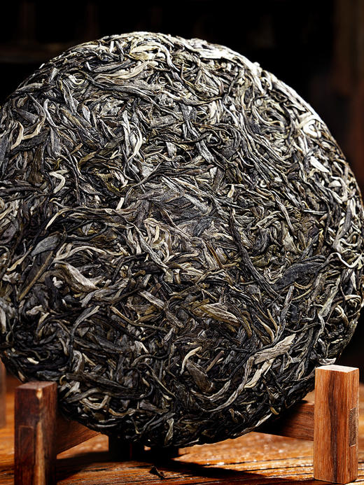 【最后2饼】【蟒蛇箐高杆】2024年头春头采高杆古树诠释易武蕞野韵味 野性入骨；能把茶喝的像喝汽水一样打嗝 357克/饼 商品图3