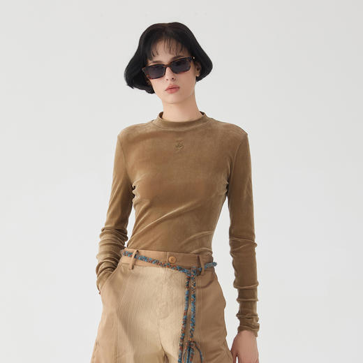 谜底丝绒半高领T恤长袖女2025春款极简修身百搭内搭上衣251MT0143 商品图0