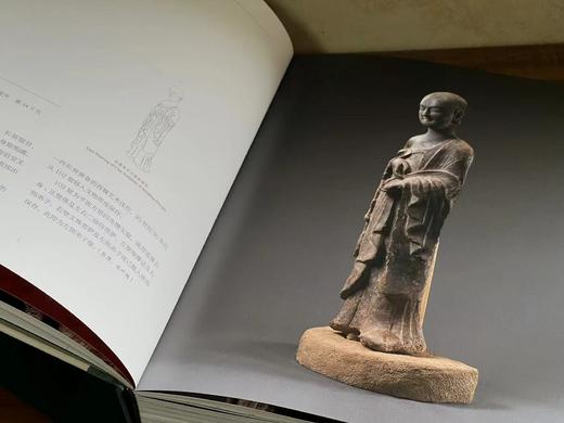 《行经千折水:丝绸之路上的麦积奇观》，中国大运河博物馆编，16开，平脊布面，精装，356页，上海书画出版社2024年11月一版一印。定价368，售价288元。 商品图6