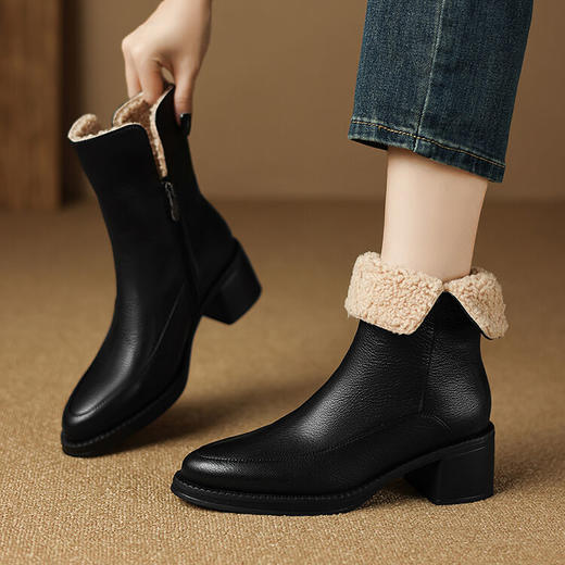 【预售5天】巨保暖~真皮尖头粗跟侧拉链短靴女加厚绒毛毛鞋冬季新款高跟棉靴DTN&259-2 商品图0
