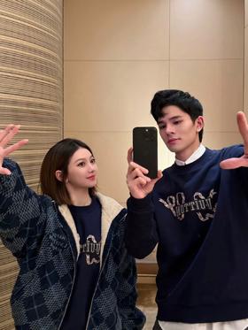 驴家 秋冬新款章仔刺绣圆领卫衣（DY）