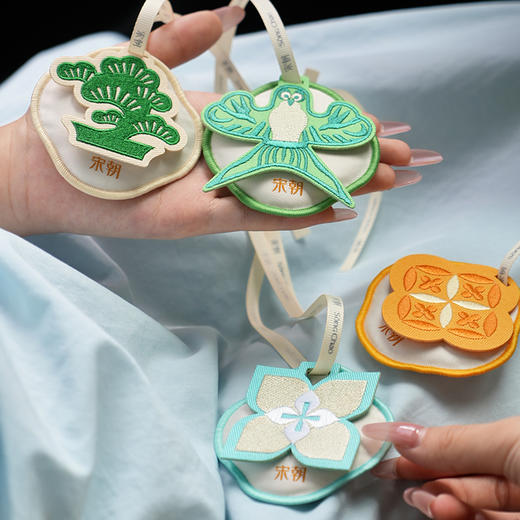 宋朝刺绣挂饰香包 招财纳福喜气洋洋 四时美景融于香气之中 商品图1