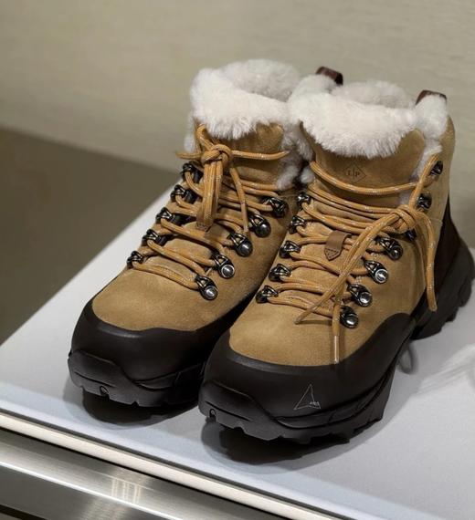  重磅推荐  lp户外徒步鞋  ROA合作款登山鞋  加绒情侣款  超轻防水厚底户外鞋 商品图0