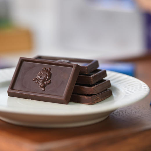 「哈尔滨文旅力荐」超越 冰雪大世界梦幻之旅巧克力10克*30块/我在黑龙江等你榛仁牛奶巧克力10克*30块 商品图8