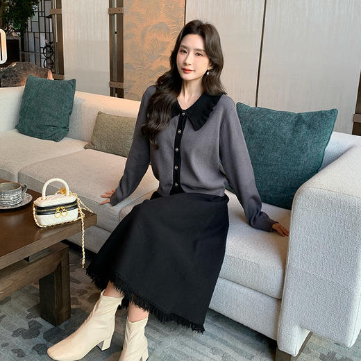 奢姿2025年冬季新款大码女装针织流苏半裙套装胖妹妹撞色两件套9844990317 商品图2