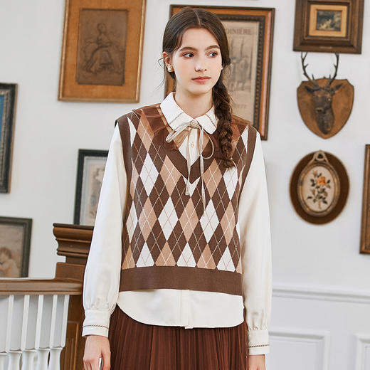 FamecocoV领菱格提花包芯纱针织马甲女秋冬FAB8CA048 商品图1