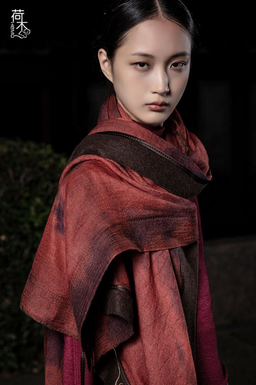 荷木HEMU丨高定旷野·手工制毡轻薄披肩 商品图0
