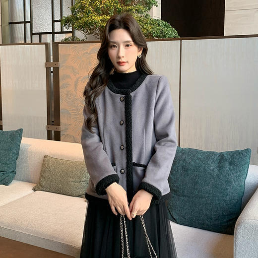 奢姿2024年冬季新款大码女装拼接圆领上衣胖妹妹小香风羊羔毛外套9944392057 商品图4