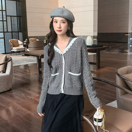 奢姿大码女装2024冬季减龄海军领简约针织衫胖妹妹时尚百搭上衣9844353686 商品图0