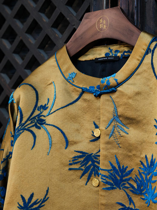 盛唐牡丹| 琥珀黄底色真丝漳绒外套-钉珠款(钉珠花纹随机） 商品图3