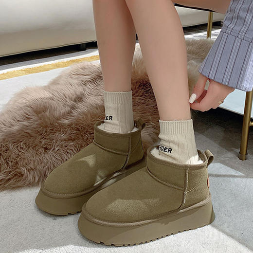 【超暖❗️加绒加厚雪地靴】保暖舒适，简单时尚，上脚显气质，黑色雪地靴女新款厚底松糕时尚及裸短靴面包棉鞋潮 商品图2