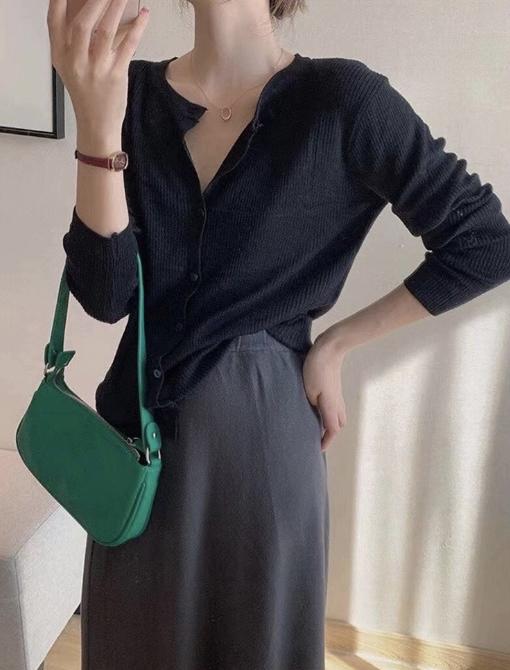 老米优品 / 温柔穿搭 bi入！《柔软又松弛的薄款细羊毛开衫》ins风 简约设计感 南方菇凉穿三季的单品！ 商品图6