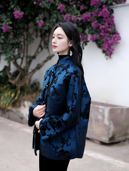 盛唐牡丹 |石青底色真丝漳绒外套-钉珠款(钉珠花纹随机） 商品图11