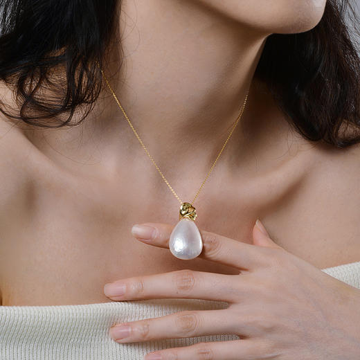 Manreya玛芮雅爱之密钥 银镀金马贝项链 商品图3