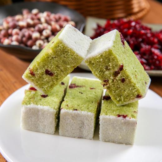 新品龙井芡实糕【2包/400克】下单后隔天取-------过期不退不换、介意者慎拍 商品图2