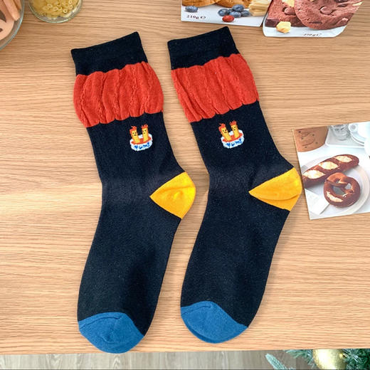 【创意汉堡薯条设计，萌趣十足】韩国东大门袜子 女士秋冬天汉堡薯条 可爱条纹卡通袜子-QQ 商品图5