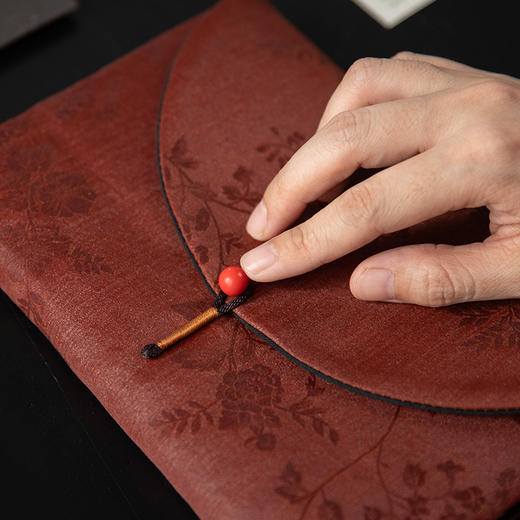 非遗香云纱“有些事”笔记本 商品图3