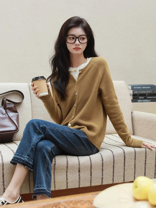 独家高定制0日本岛精一线成衣美利奴 无缝羊毛开衫!质感高级不拉跨，上身好美好 温柔 初秋法式慵懒风穿搭【干吉娜Chigina.羊毛开 衫]开团价 89元直接拿下! 商品图1