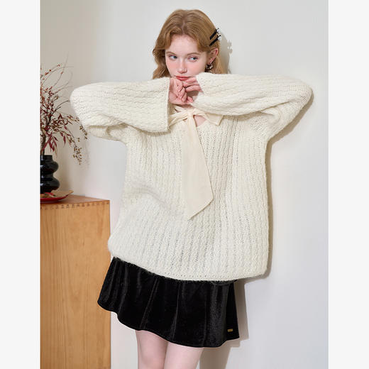 西遇蓝色v领毛衣女冬季新款宽松慵懒风蝴蝶结套头针织衫D0044081 商品图3