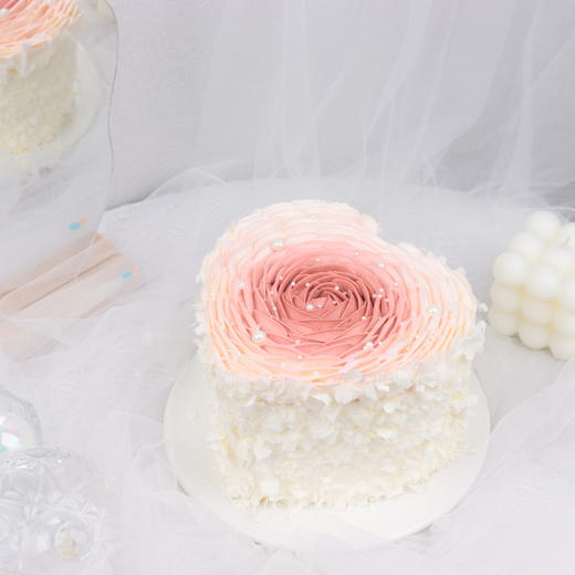 【一见倾心】动物奶油粉色爱心渐变玫瑰蛋糕，送女神告白专用（深圳幸福西饼） 商品图0