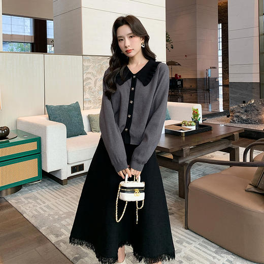 奢姿2025年冬季新款大码女装针织流苏半裙套装胖妹妹撞色两件套9844990317 商品图0
